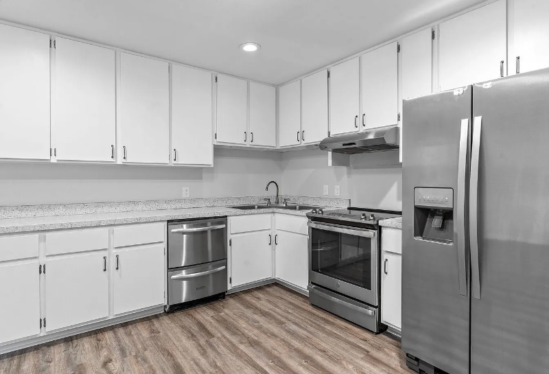 1783 Folkstone Rd - Photo 5 of 20