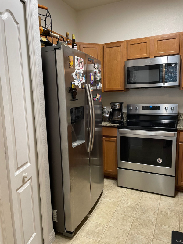 3066 Rodrick Cir - Photo 2 of 16