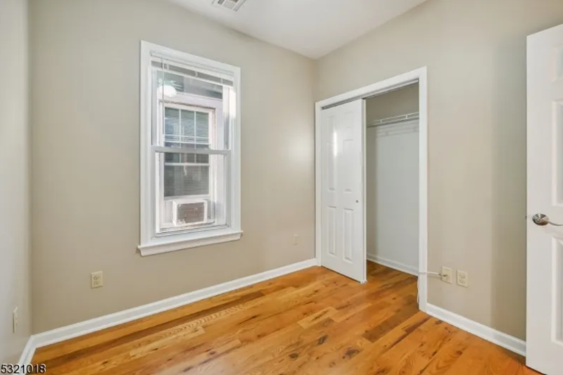 53 Portland Pl #1 - Photo 7 of 14