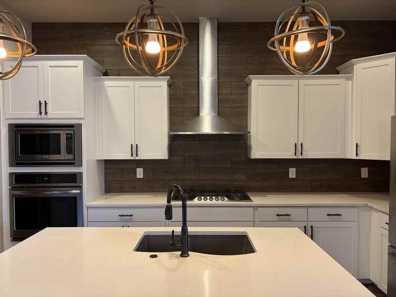 2603 Sw Hampton Ave - Photo 2 of 20