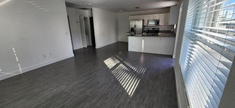 1408 Florida Ave - Photo 3 of 6