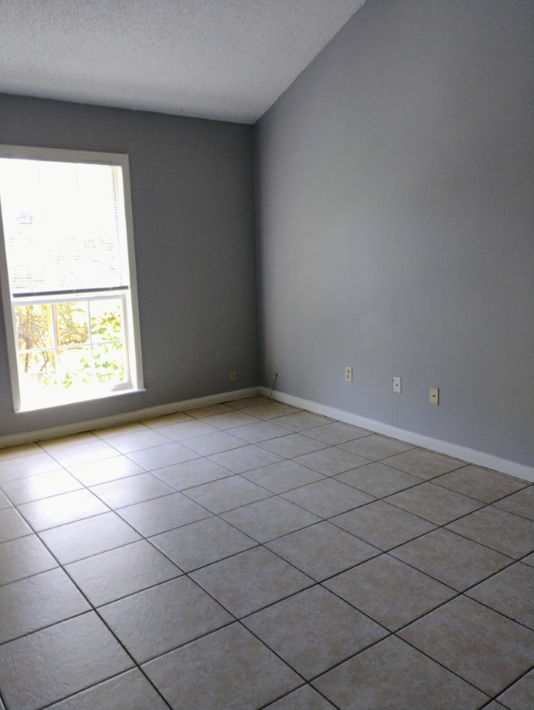 9048 G S R I Ave #A - Photo 3 of 7