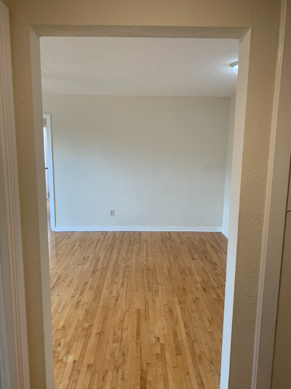 877 Saint Paul Ave #8 - Photo 7 of 15