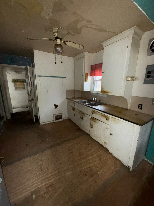 762 E Alma Ave - Photo 3 of 11