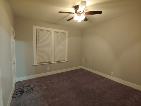 924 7th Ave - Photo 2 of 11