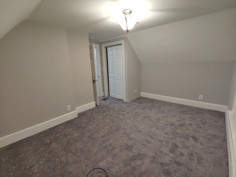 924 7th Ave - Photo 3 of 11