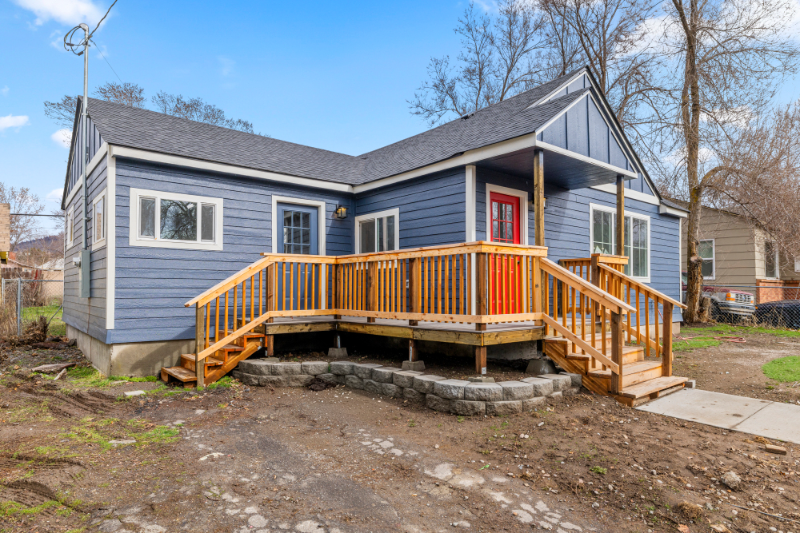 2327 Garden Ave - Photo 3 of 15