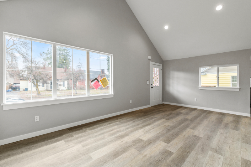 2327 Garden Ave - Photo 6 of 15