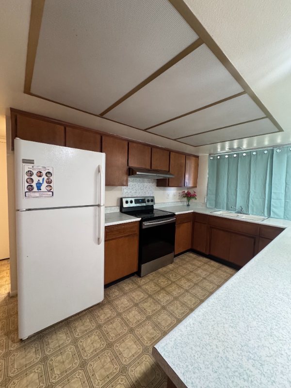 4214 W Frier Dr - Photo 4 of 14