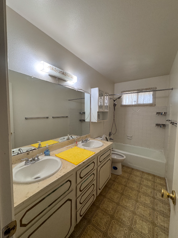 4214 W Frier Dr - Photo 6 of 14