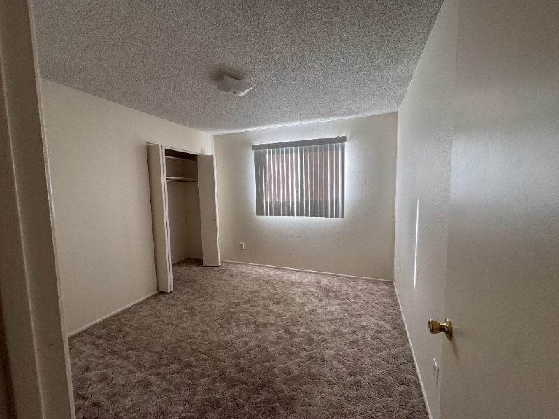 4214 W Frier Dr - Photo 7 of 14