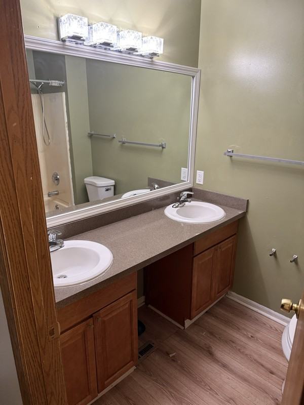 1016 Wheelock Rd - Photo 5 of 13