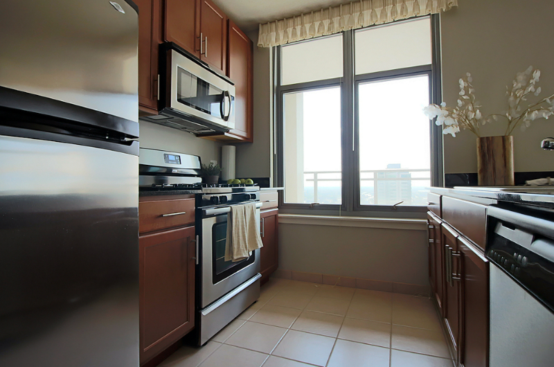 546 W Kinzie St - Photo 3 of 19