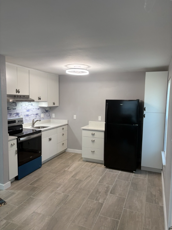 519 Claride St #A - Photo 7 of 19