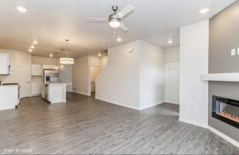 2242 Denison Ave - Photo 6 of 20