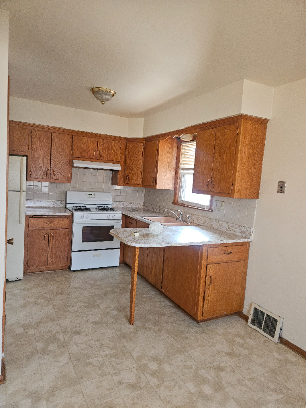 12106 W Bluemound Rd #22 - Photo 3 of 4