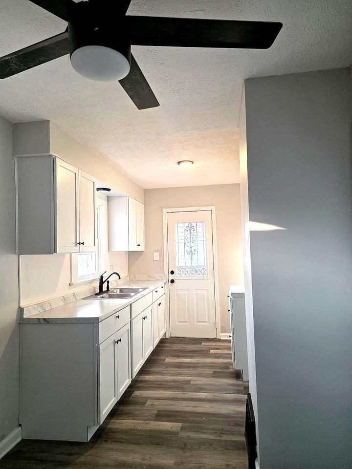 1116 Orlando Ave - Photo 4 of 5