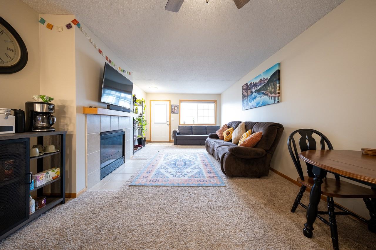 17526 Gillette Way #1 - Photo 4 of 45