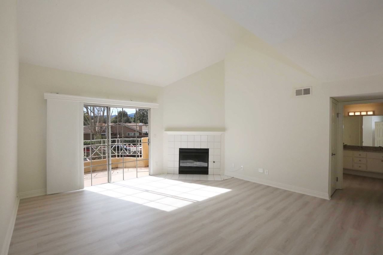 23903 Del Monte Dr #62 - Photo 5 of 29
