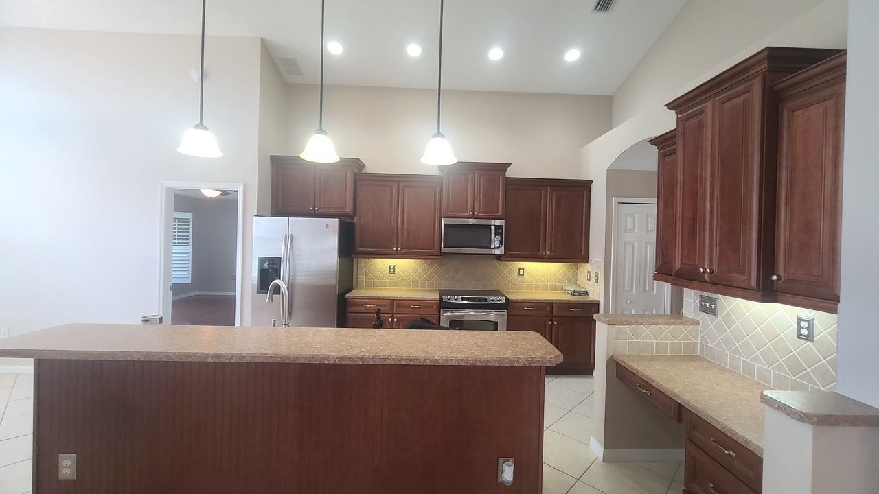 6790 Calistoga Cir #NA - Photo 6 of 42