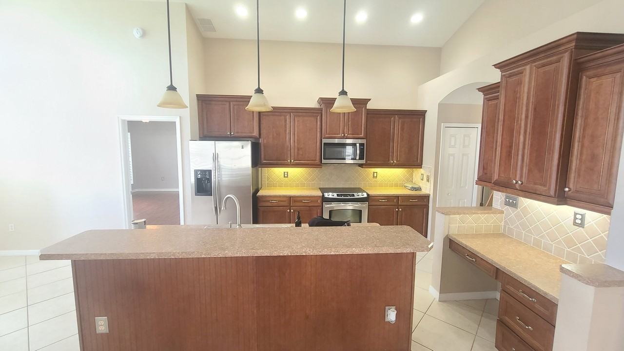 6790 Calistoga Cir #NA - Photo 7 of 42