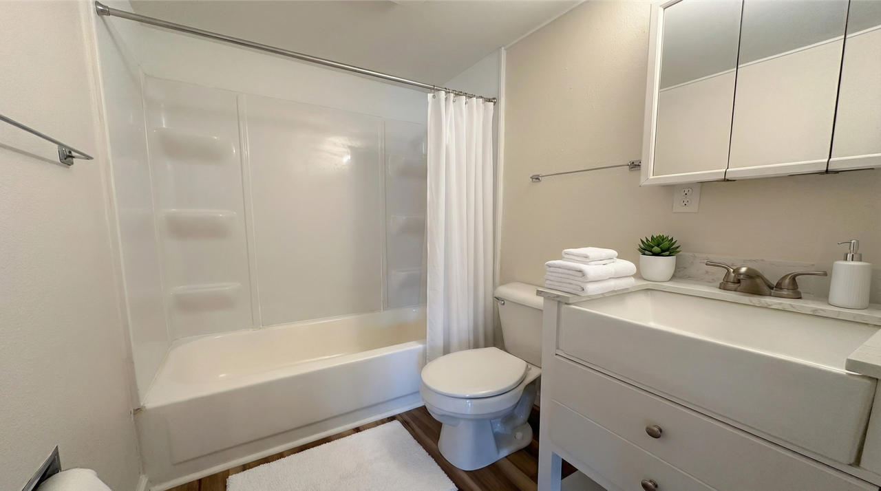 815 Elm St #3 - Photo 4 of 8