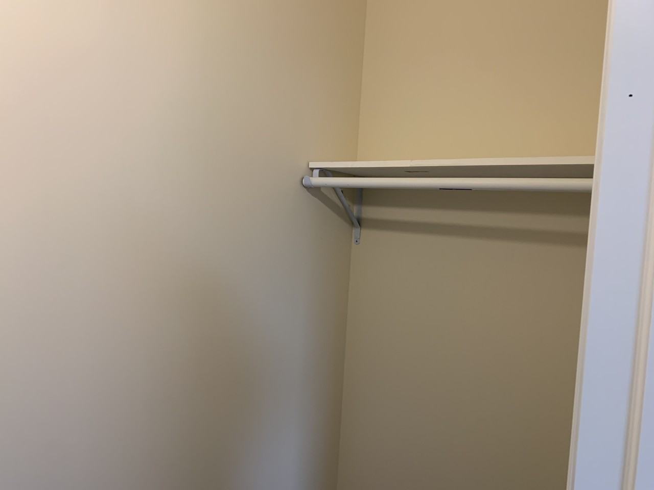 533 E Orange St #2B - Photo 5 of 13