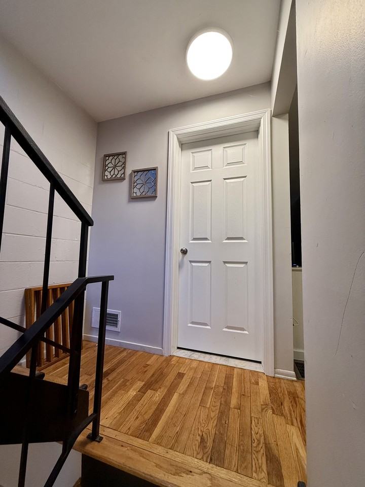 12 Charles St #12 - Photo 6 of 16