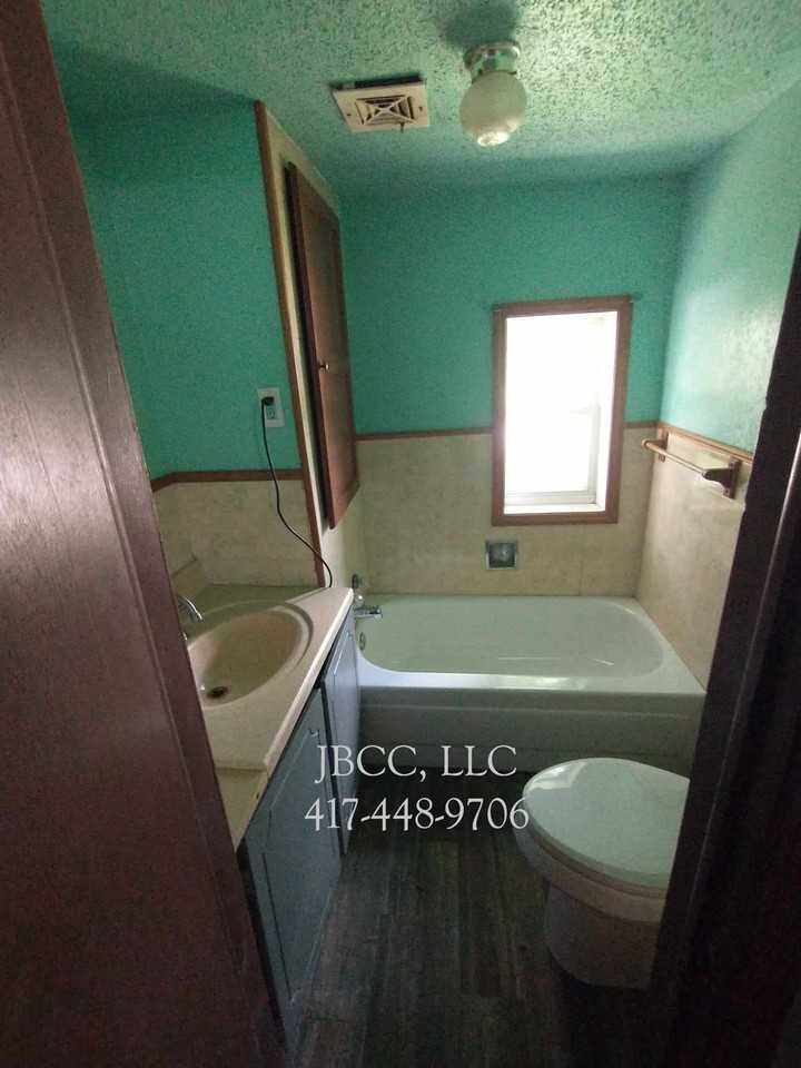 629 N Olive St #NA - Photo 3 of 16