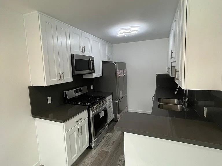 1953 Selby Ave #3 - Photo 4 of 25