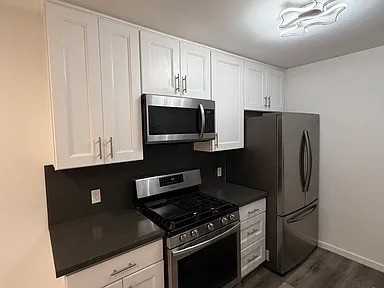 1953 Selby Ave #3 - Photo 5 of 25