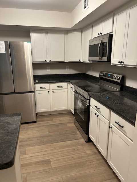 1715 Hart Ct #1715 - Photo 3 of 5