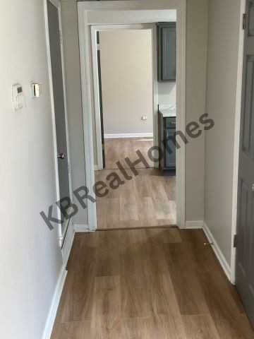 1038 N Claybrook St #1 - Photo 5 of 7