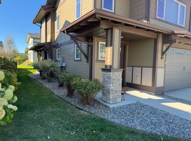 2633 Park Creek Ave #1 - Photo 3 of 20