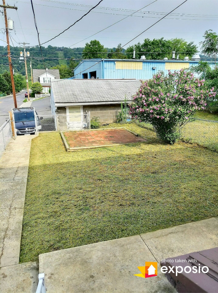 1021 Virginia Ave #NA - Photo 5 of 12