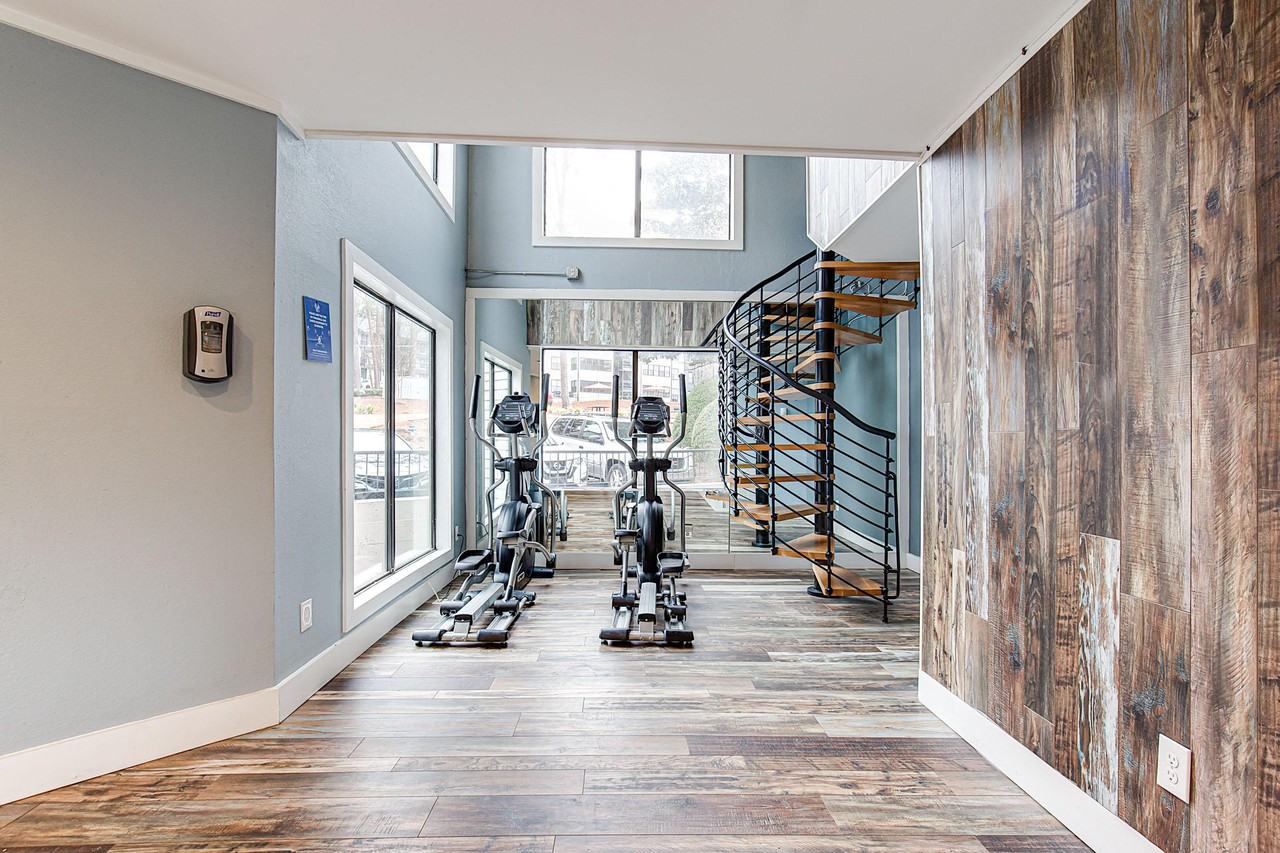 Elevate Twenty Three - Photo 2 of 16