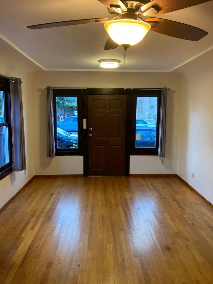 3035 Thorn Street - Photo 4 of 19