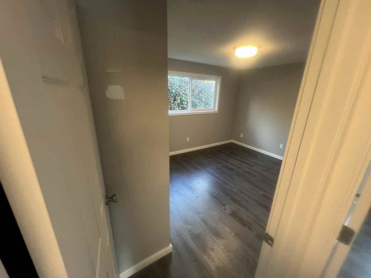 180 Southeast 3rd Street, Unit D - Photo 5 of 13