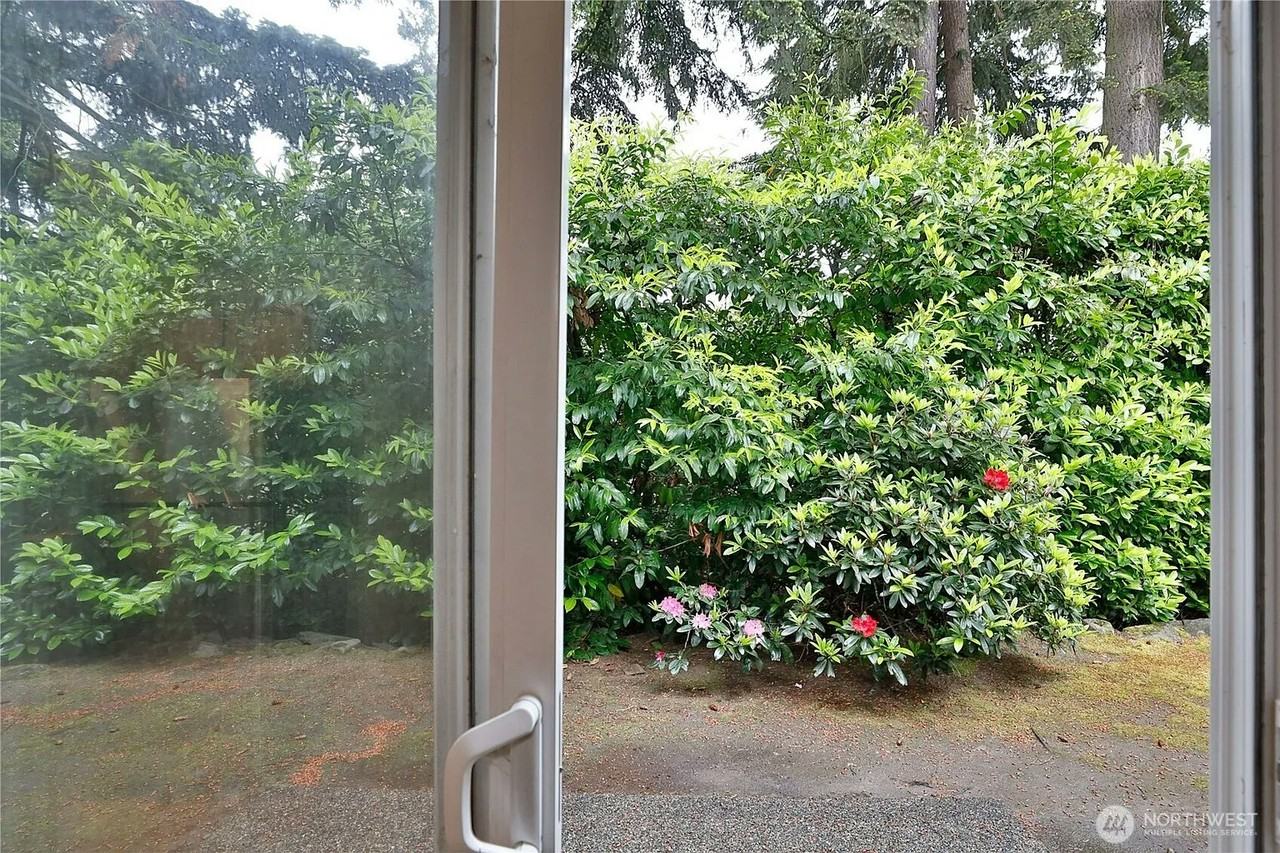 3903 148th Avenue Northeast, Unit A - Photo 7 of 16