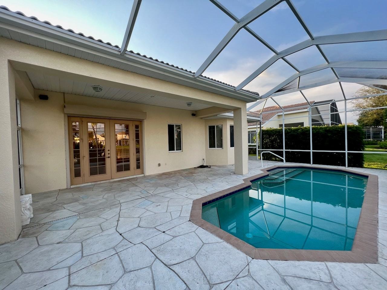 15459 Laguna Hills Drive - Photo 2 of 28