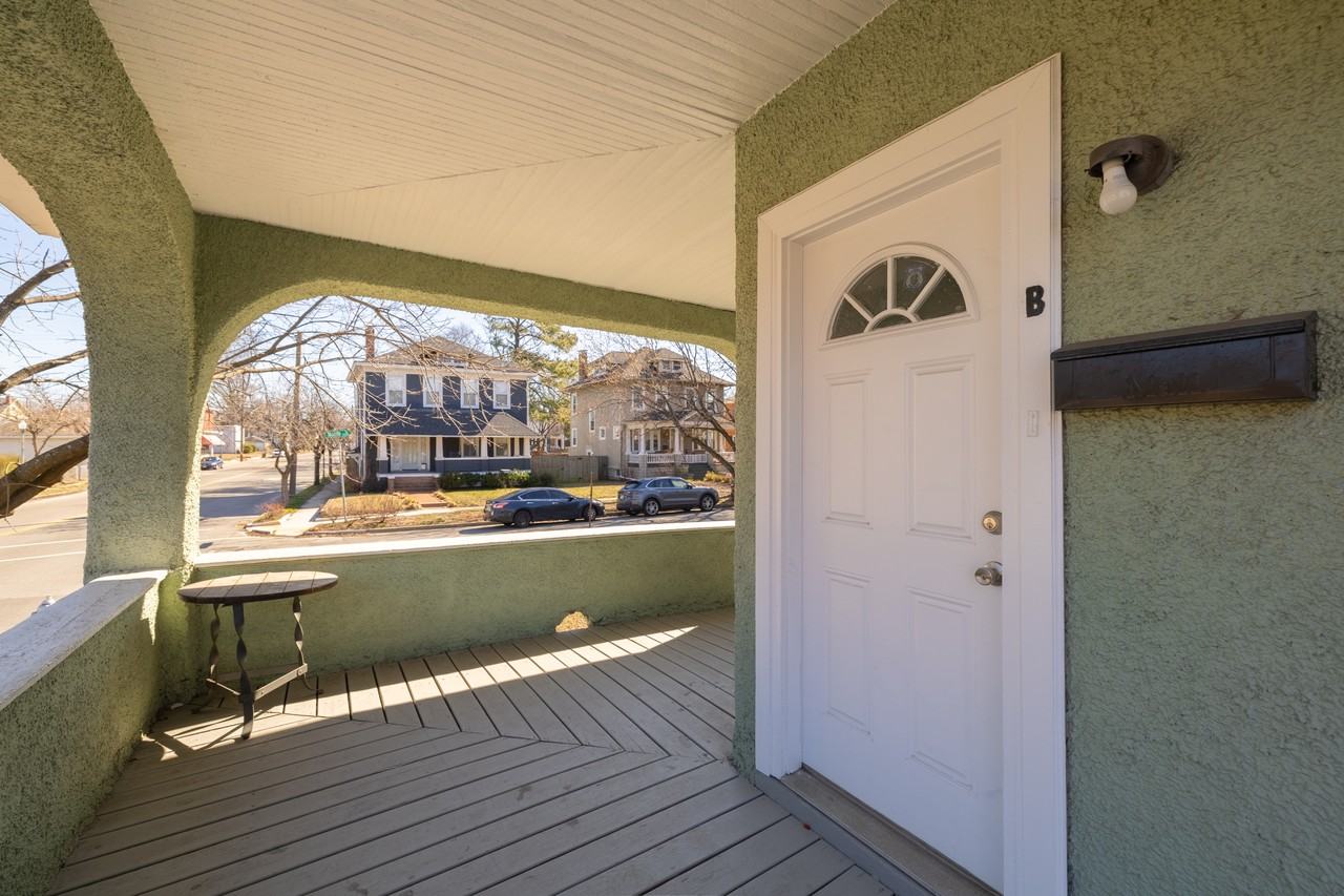 2922 Noble Ave #B - Photo 5 of 29