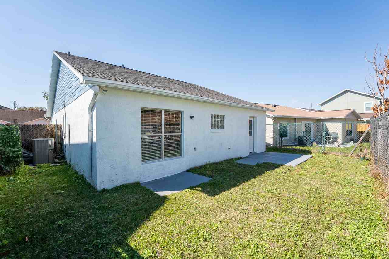 1025 Clovercrest Rd #1 - Photo 2 of 17