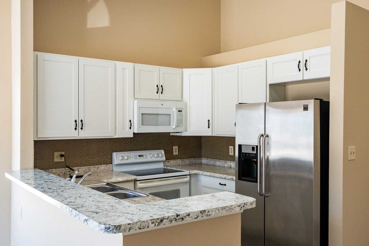 1025 Clovercrest Rd #1 - Photo 6 of 17