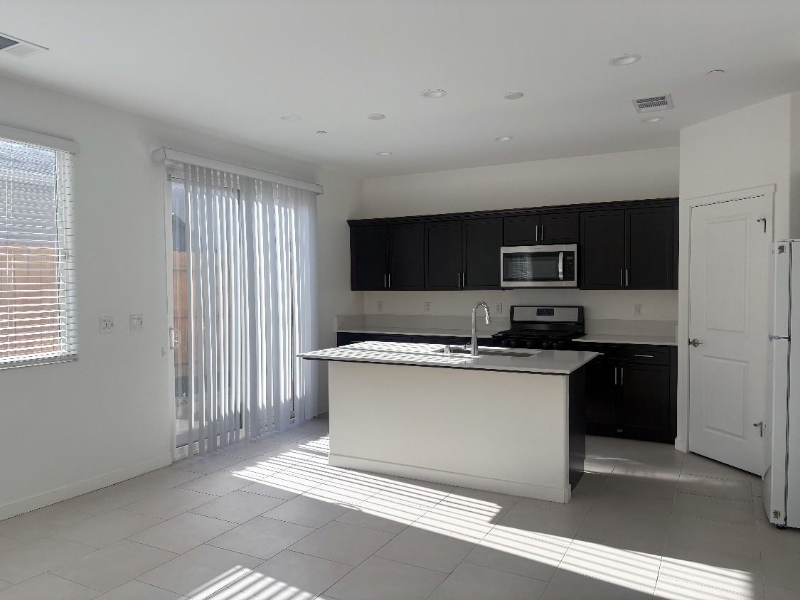 836 Soledad Ave #1 - Photo 4 of 21