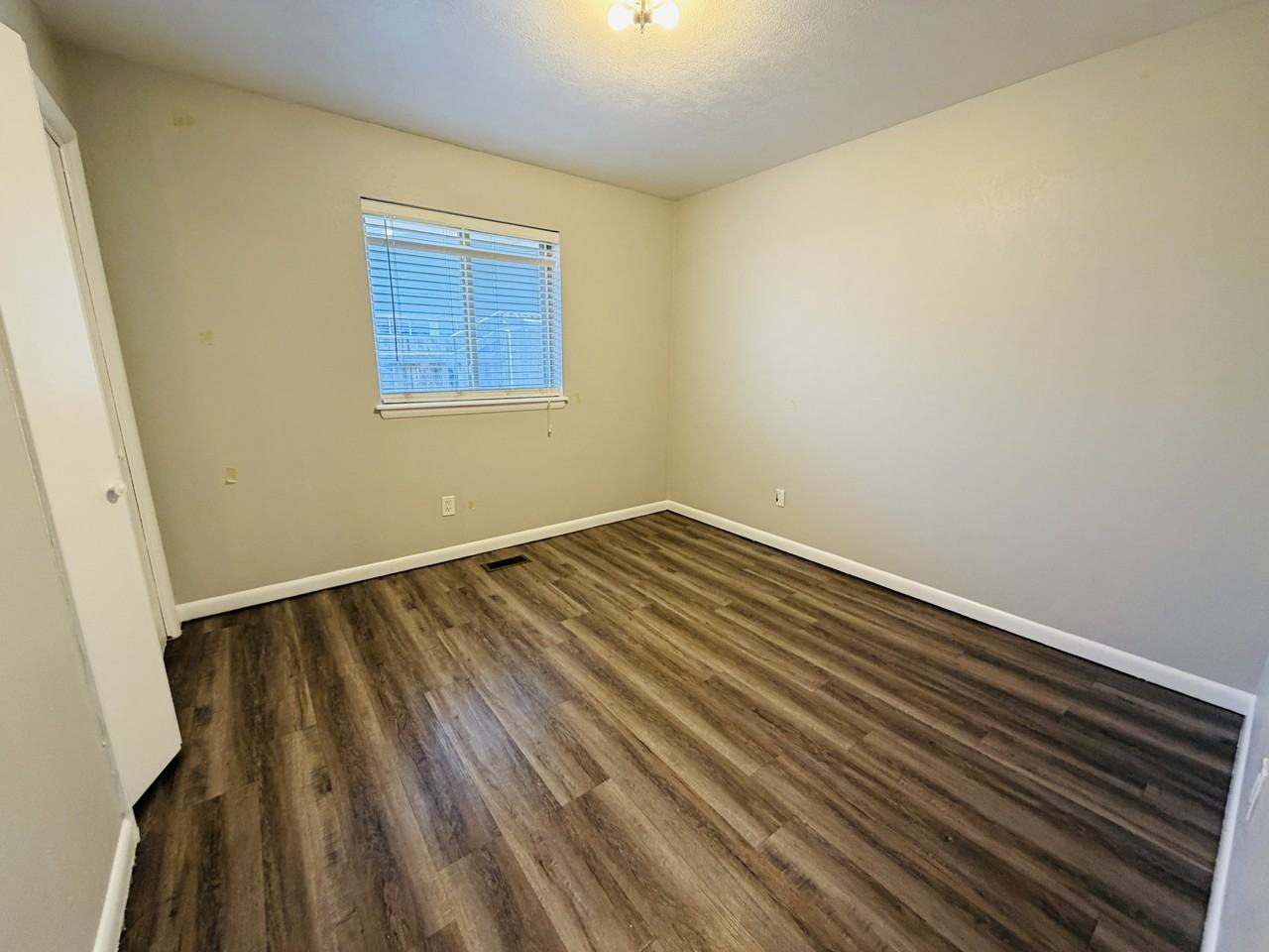 3324 Nw 64th St #1 - Photo 5 of 10