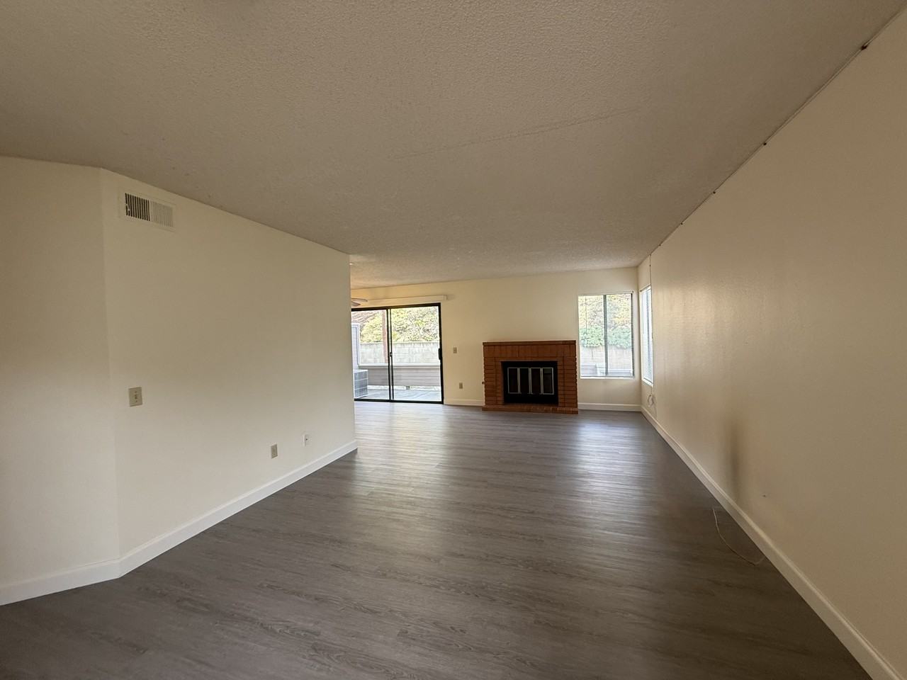 403 Windjammer Cir #0 - Photo 7 of 9