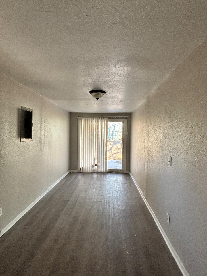 3962 N Mitthoefer Rd #1 - Photo 4 of 4