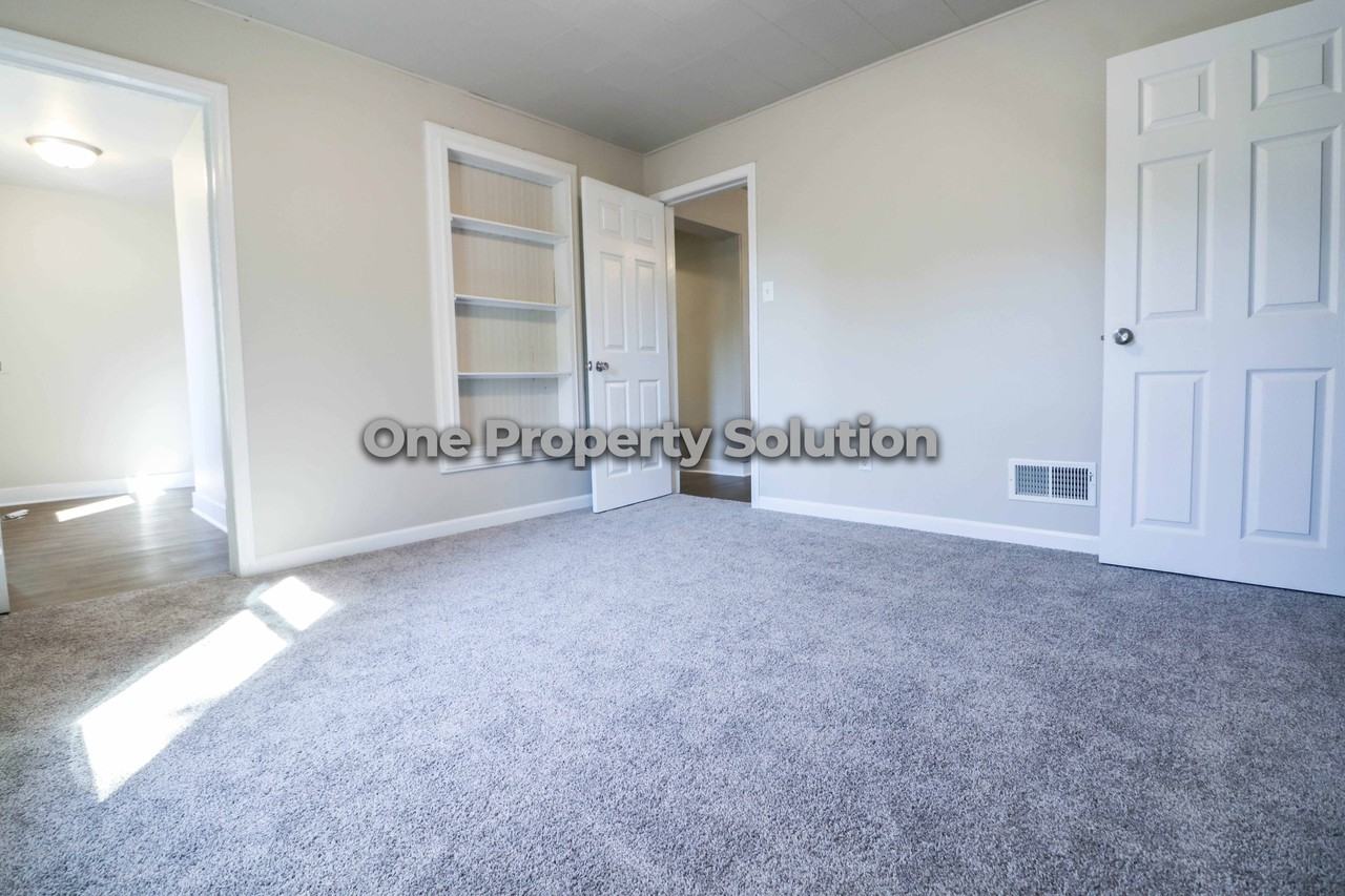 2480 Sullivan Street Apt 2 - Photo 7 of 15