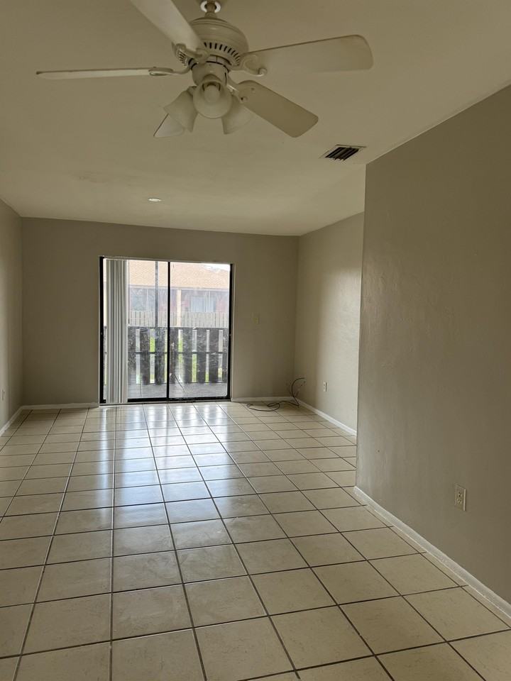 Dolphin Run. 90265 - Photo 3 of 11