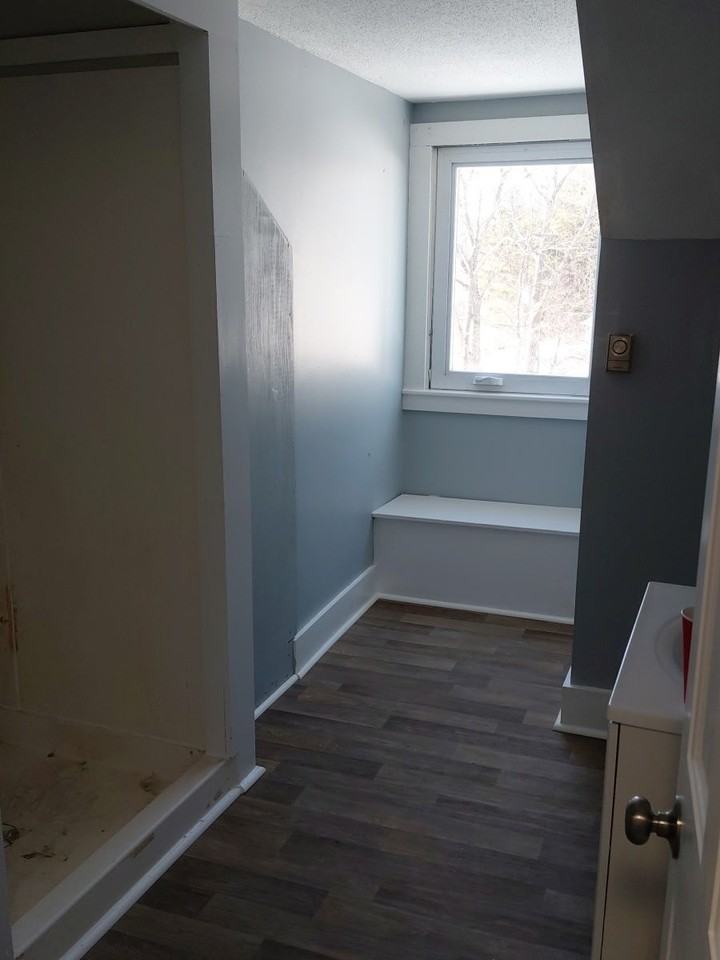 198-200 Crescent St - Photo 7 of 8